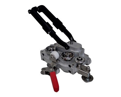 BUSCHMANN<br> Akülü Kenet Sıkma Robotu